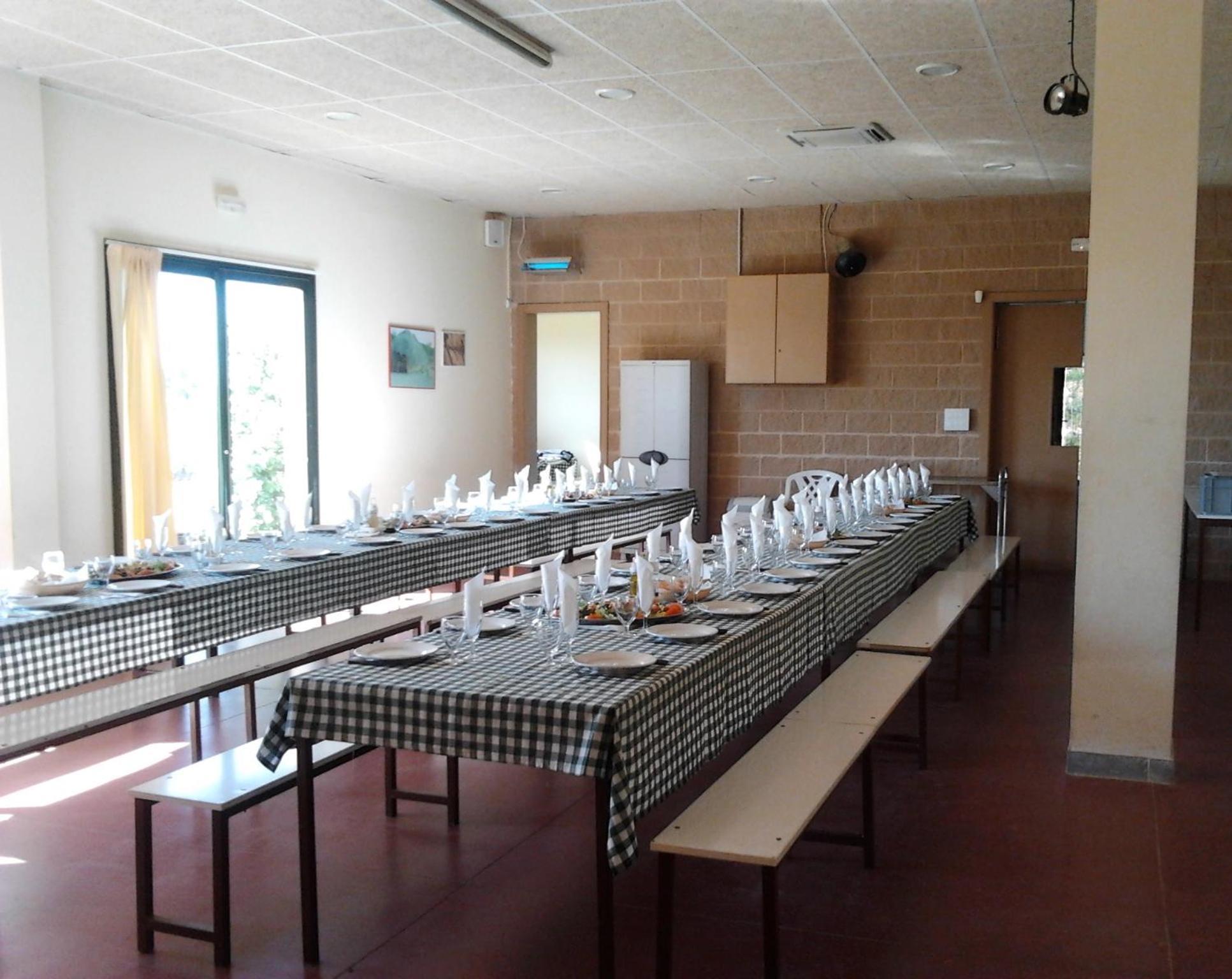 Ca N'Oliver Casa De Colonies Hostel Pontos Ngoại thất bức ảnh