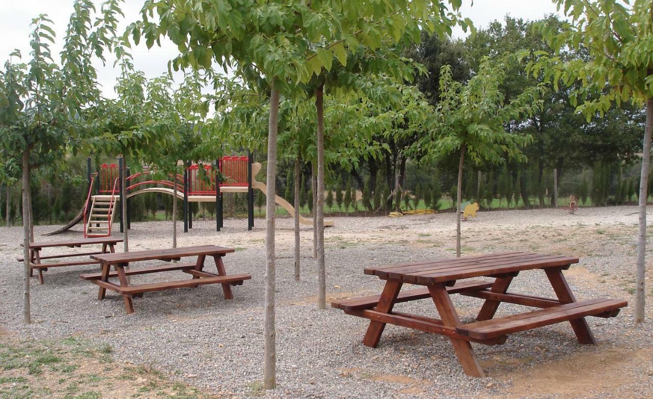 Ca N'Oliver Casa De Colonies Hostel Pontos Ngoại thất bức ảnh
